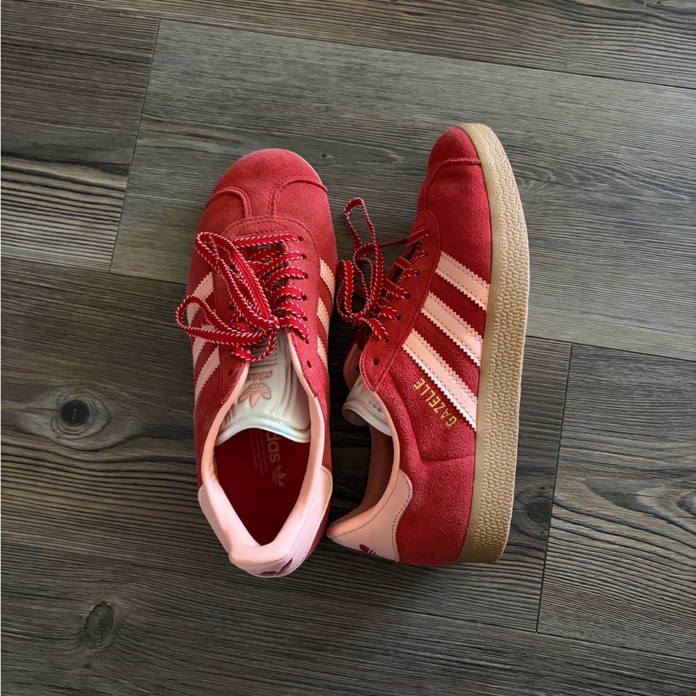 adidas Originals Gazelle sneakers in red and pink - Picture 5 of 11